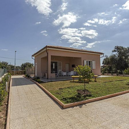 Milocca Homes Сиракуза Екстериор снимка